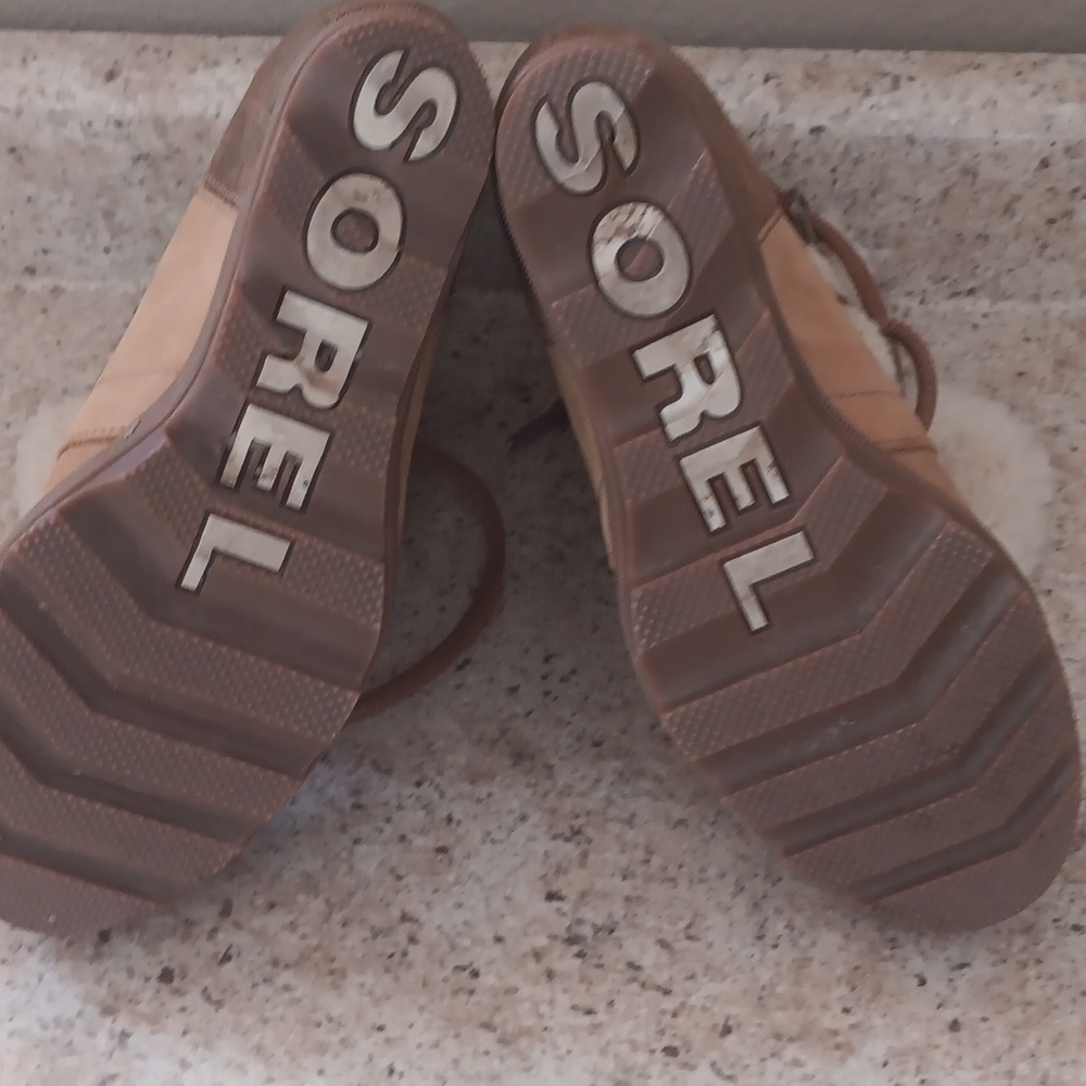 Sorel Women's Joan Of Artic Wedge Tan and Brown Lace-Up Shearling Winter Boots - Picture 4 of 5